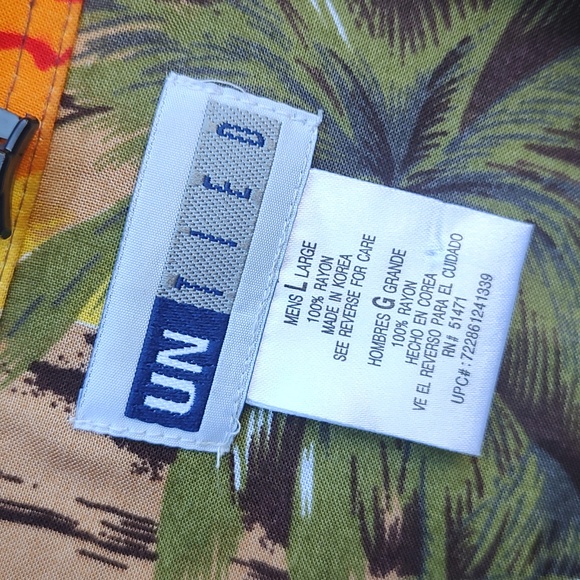 Hawaiian Men's Shirt - Picture 5 of 7